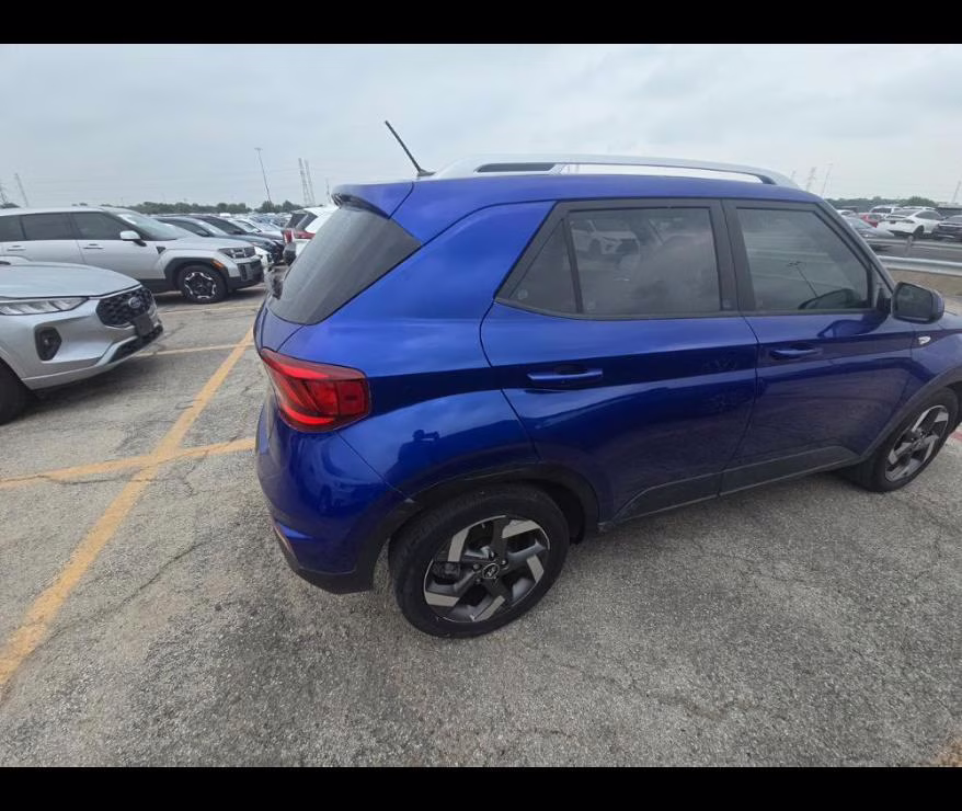 2023 Intense Blue Hyundai Venue SEL FWD SUV