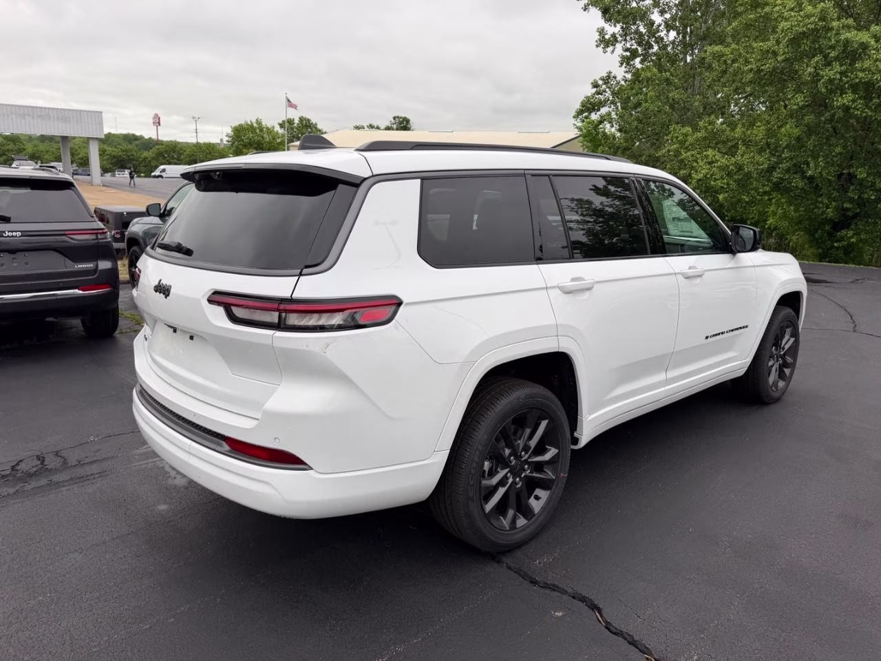 2026 Bright White Clearcoat Jeep Grand Cherokee L Limited Reserve 4X4 SUV