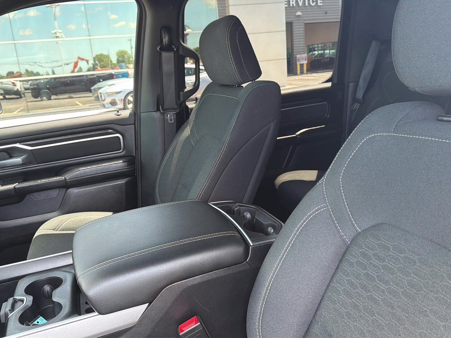 2025 Diamond Black Crystal Pearlcoat Ram 1500 Big Horn 4X4 Truck