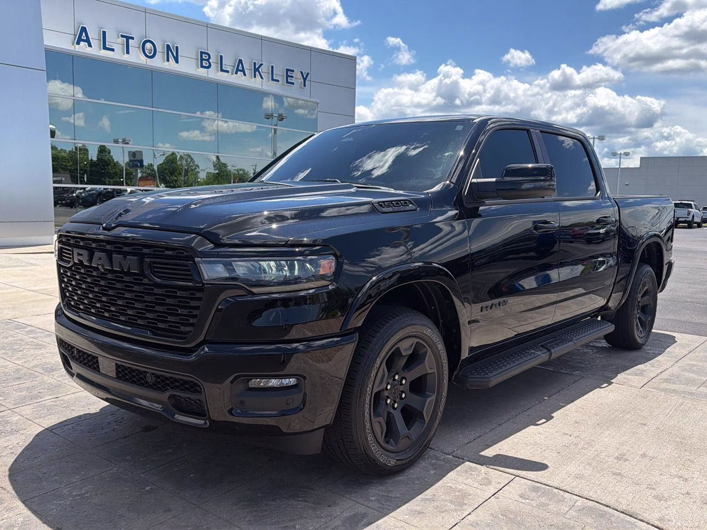 2025 Diamond Black Crystal Pearlcoat Ram 1500 Big Horn 4X4 Truck