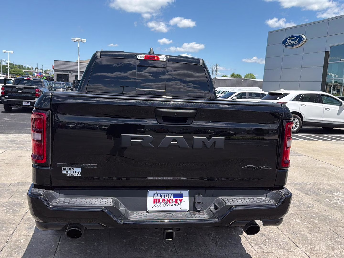 2025 Diamond Black Crystal Pearlcoat Ram 1500 Big Horn 4X4 Truck