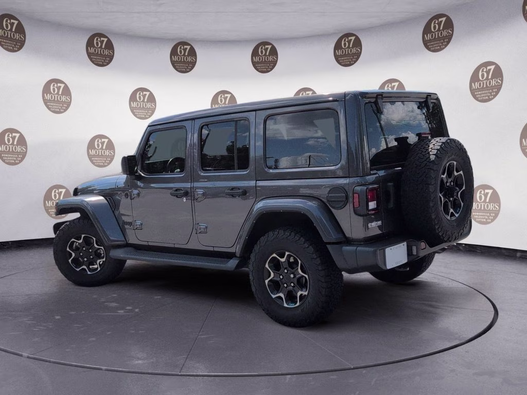 2022 Granite Crystal Metallic Clearcoat Jeep Wrangler Unlimited Sahara Altitude 4X4 SUV