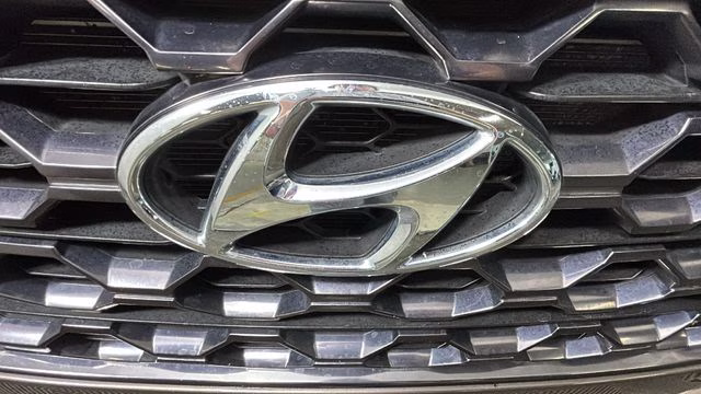 2019 Earthy Bronze Hyundai Santa Fe Limited AWD SUV
