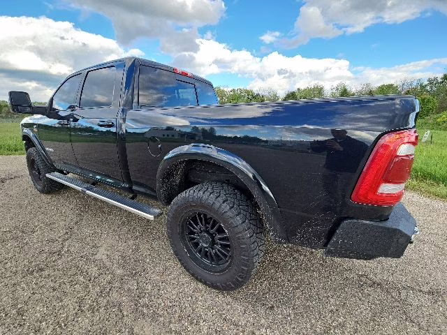 2024 Diamond Black Crystal Pearlcoat Ram 2500 Laramie 4X4 Truck