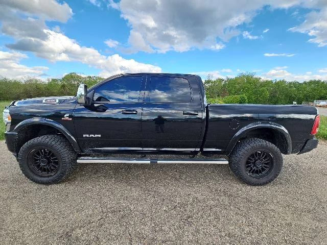 2024 Diamond Black Crystal Pearlcoat Ram 2500 Laramie 4X4 Truck