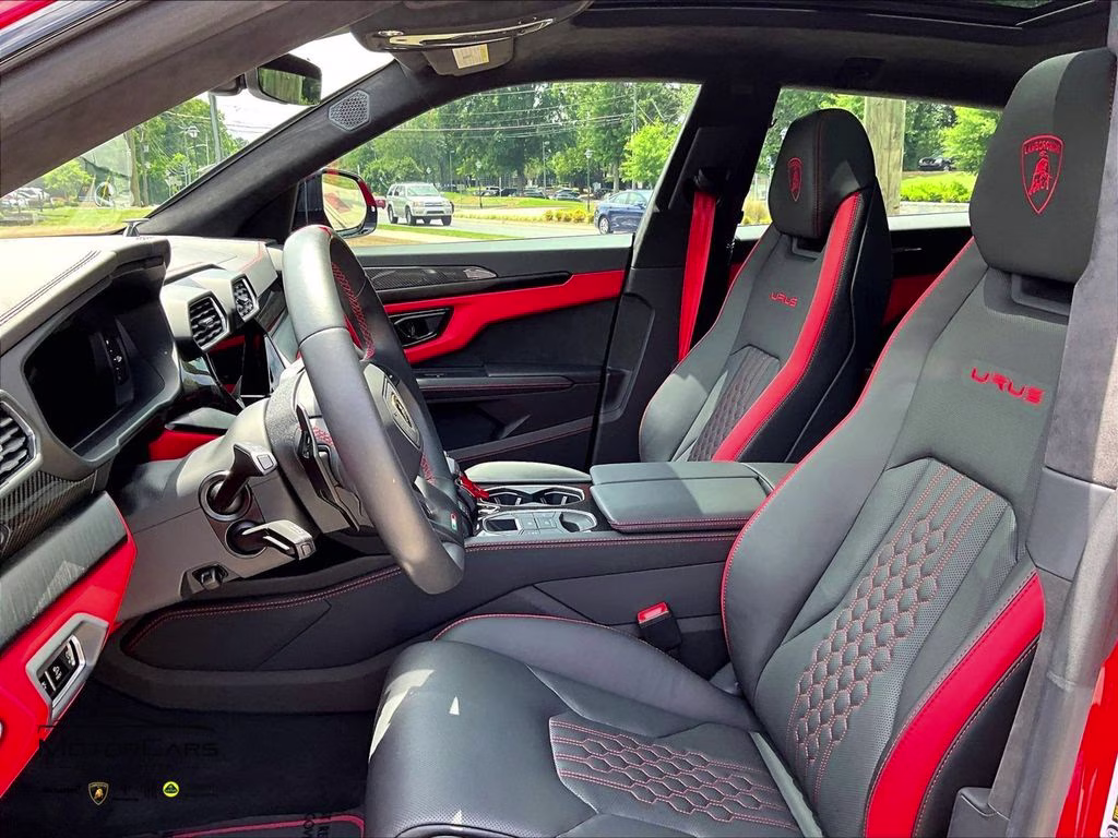 2024 Lamborghini Urus S AWD SUV