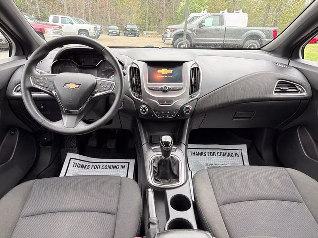 2016 Kinetic Blue Metallic Chevrolet Cruze LT FWD Sedan