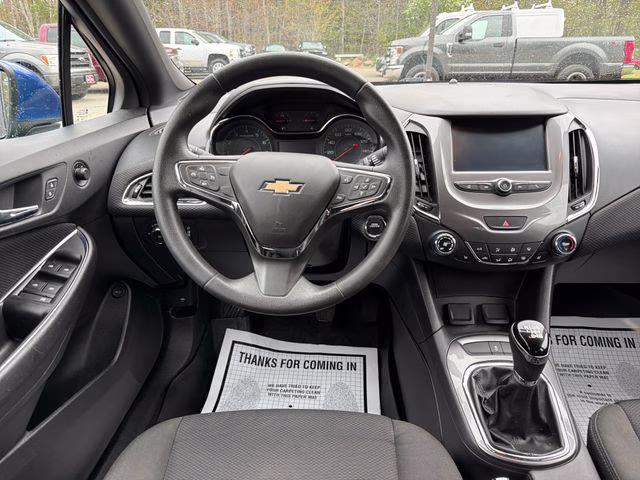 2016 Kinetic Blue Metallic Chevrolet Cruze LT FWD Sedan