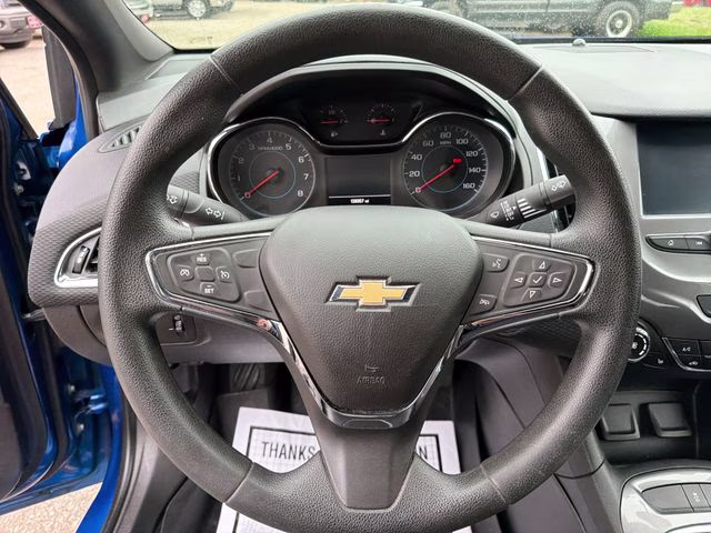 2016 Kinetic Blue Metallic Chevrolet Cruze LT FWD Sedan