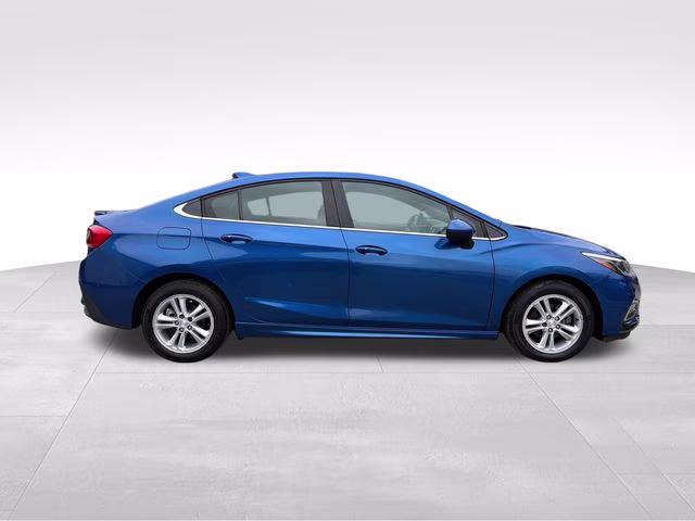 2016 Kinetic Blue Metallic Chevrolet Cruze LT FWD Sedan