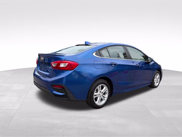 2016 Kinetic Blue Metallic Chevrolet Cruze LT FWD Sedan