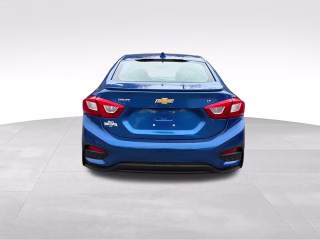 2016 Kinetic Blue Metallic Chevrolet Cruze LT FWD Sedan
