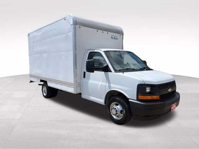 2017 Summit White Chevrolet Express 3500 Work Van RWD Truck