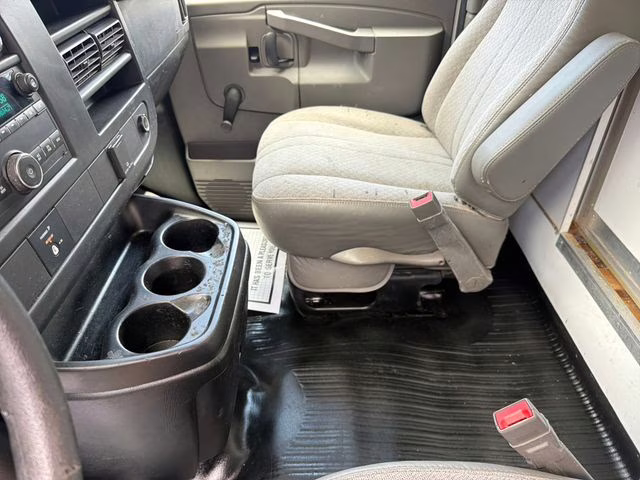 2017 Summit White Chevrolet Express 3500 Work Van RWD Truck