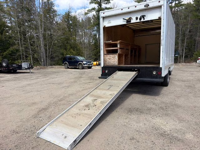 2017 Summit White Chevrolet Express 3500 Work Van RWD Truck