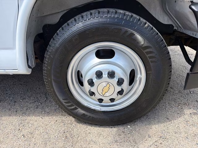 2017 Summit White Chevrolet Express 3500 Work Van RWD Truck