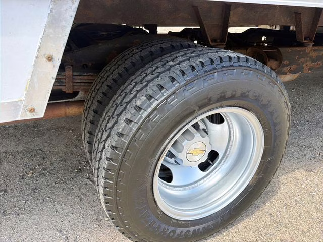 2017 Summit White Chevrolet Express 3500 Work Van RWD Truck