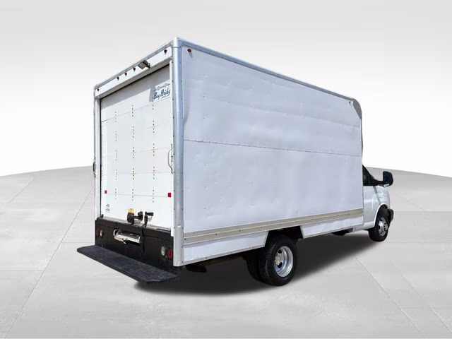 2017 Summit White Chevrolet Express 3500 Work Van RWD Truck