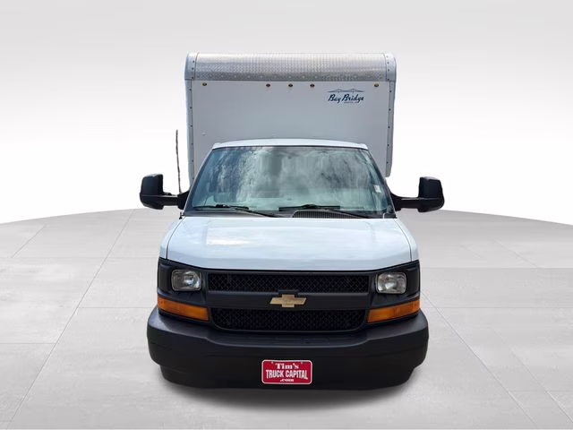2017 Summit White Chevrolet Express 3500 Work Van RWD Truck