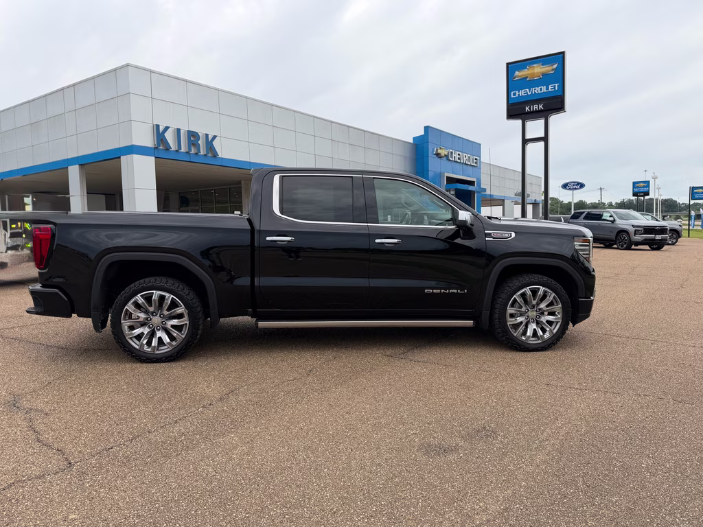 2025 Onyx Black GMC Sierra Denali 4X4 Truck