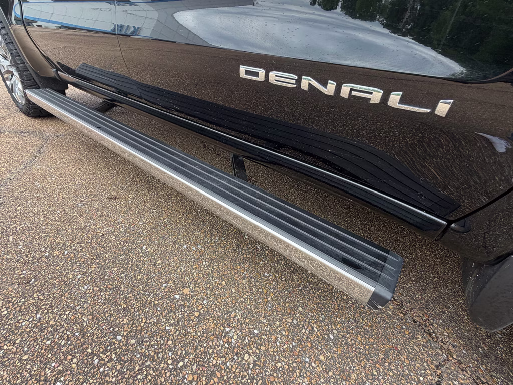 2025 Onyx Black GMC Sierra Denali 4X4 Truck