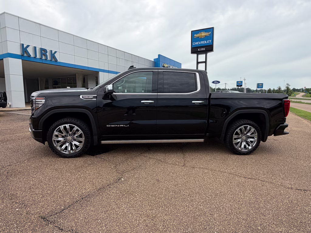 2025 Onyx Black GMC Sierra Denali 4X4 Truck