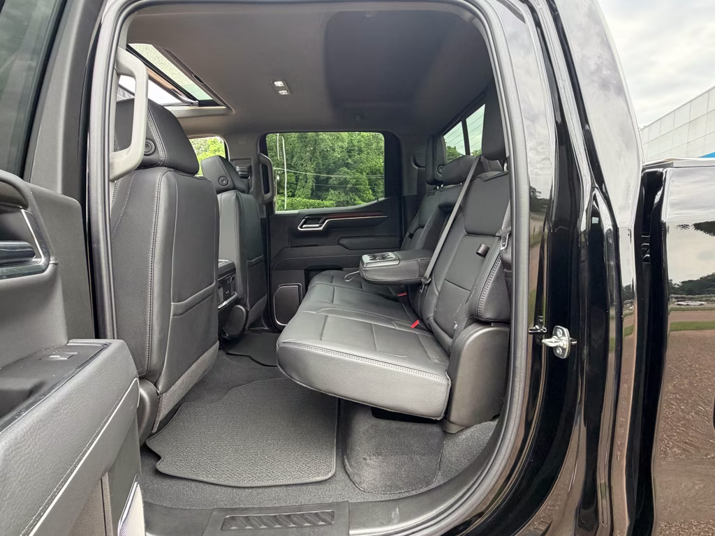 2025 Onyx Black GMC Sierra Denali 4X4 Truck