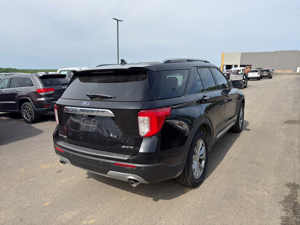 2021 Agate Black Metallic Ford Explorer Limited 4X4 SUV