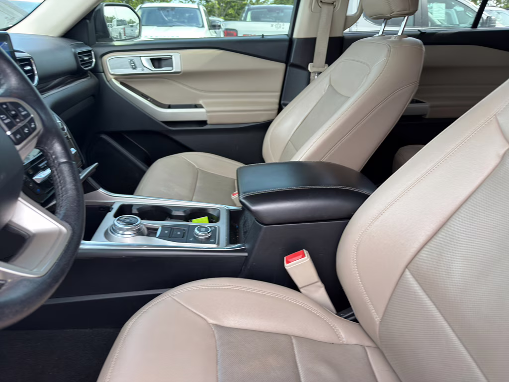 2021 Agate Black Metallic Ford Explorer Limited 4X4 SUV