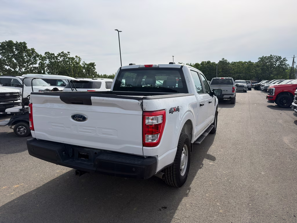 2021 OXFORD WHITE Ford F-150 XL 4X4 Truck