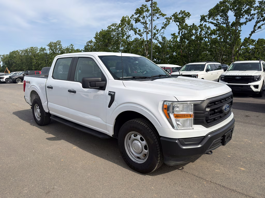2021 OXFORD WHITE Ford F-150 XL 4X4 Truck