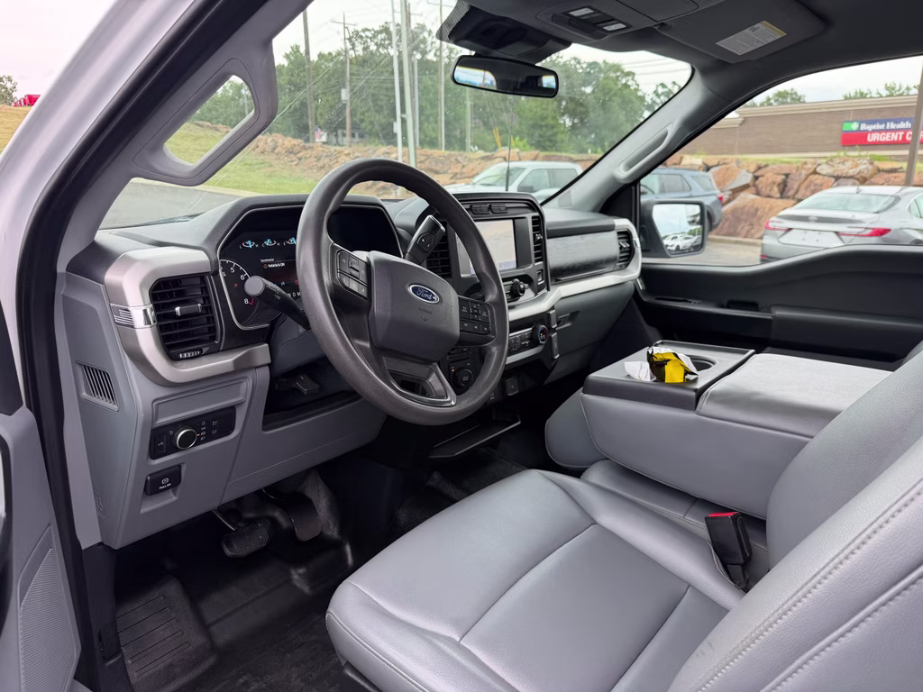 2021 Oxford White Ford F-150 XL 4X4 Truck
