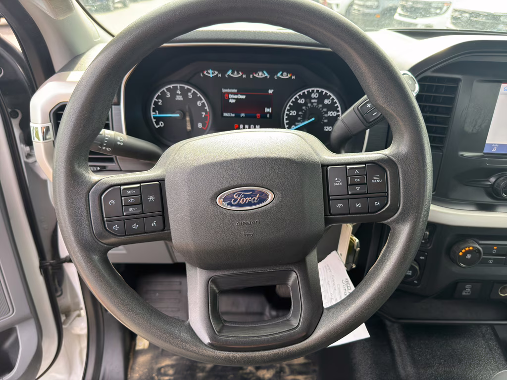2021 Oxford White Ford F-150 XL 4X4 Truck