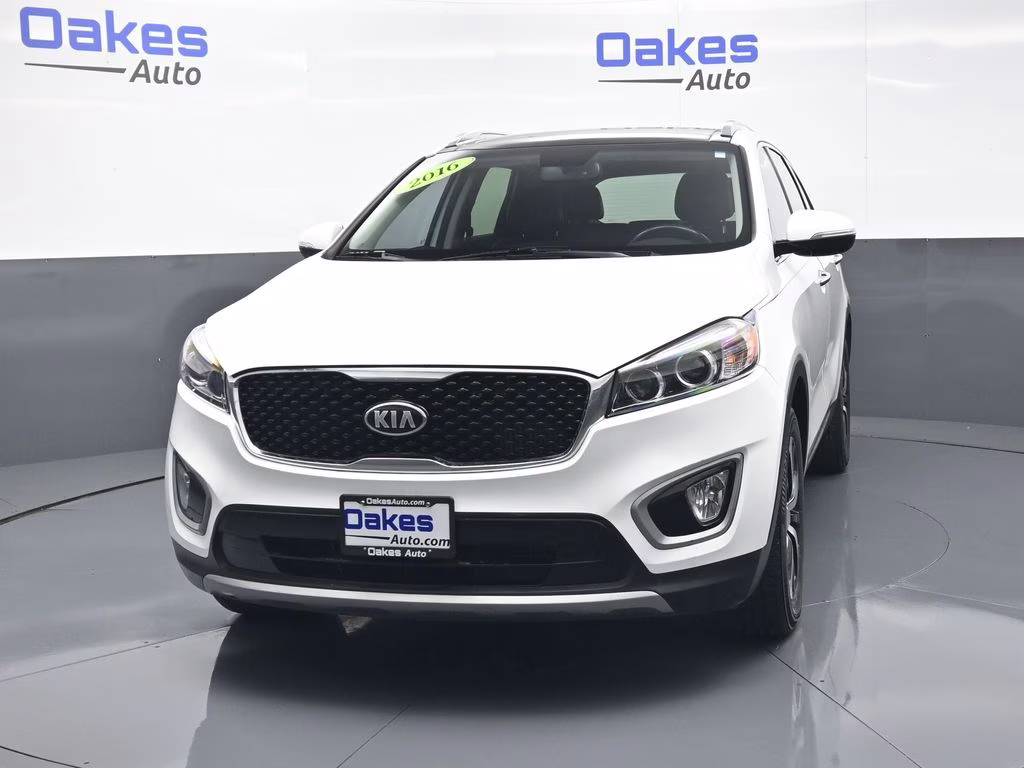 2016 Snow White Pearl Kia Sorento EX FWD SUV