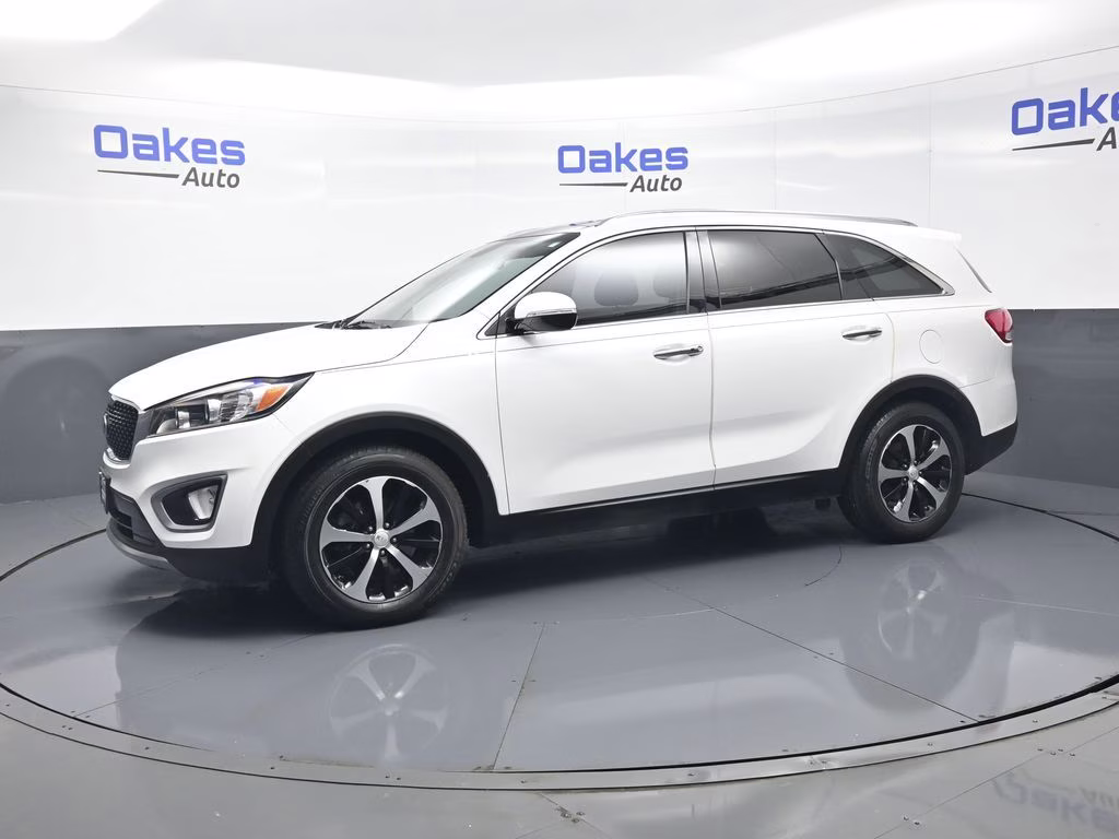 2016 Snow White Pearl Kia Sorento EX FWD SUV