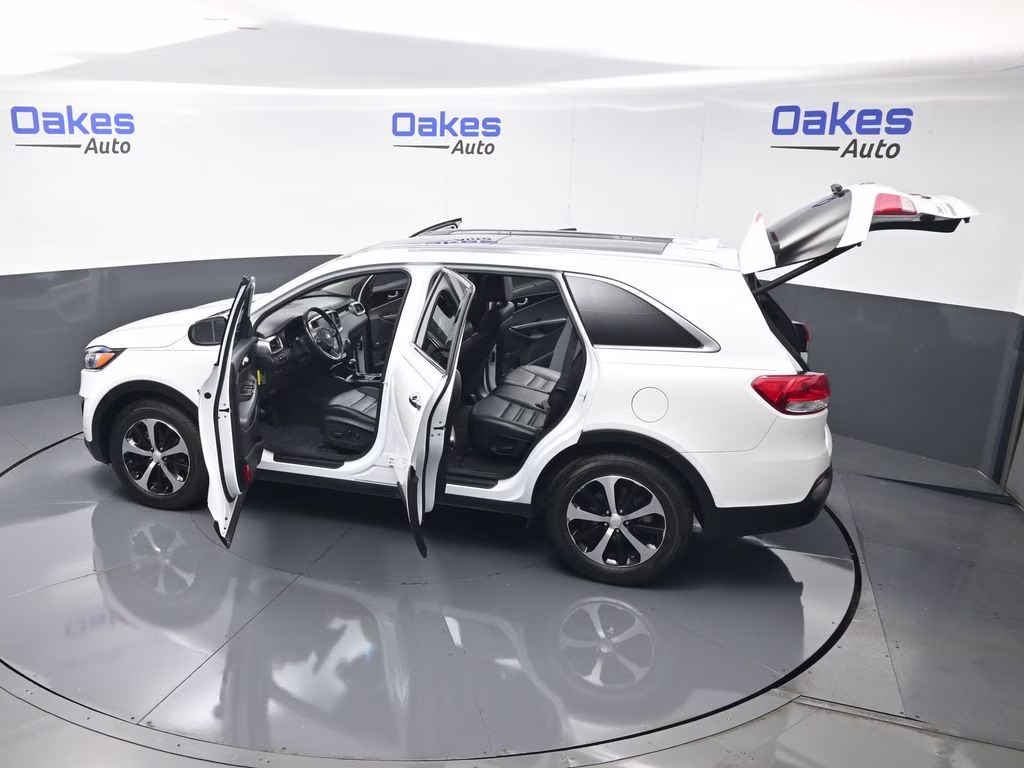2016 Snow White Pearl Kia Sorento EX FWD SUV