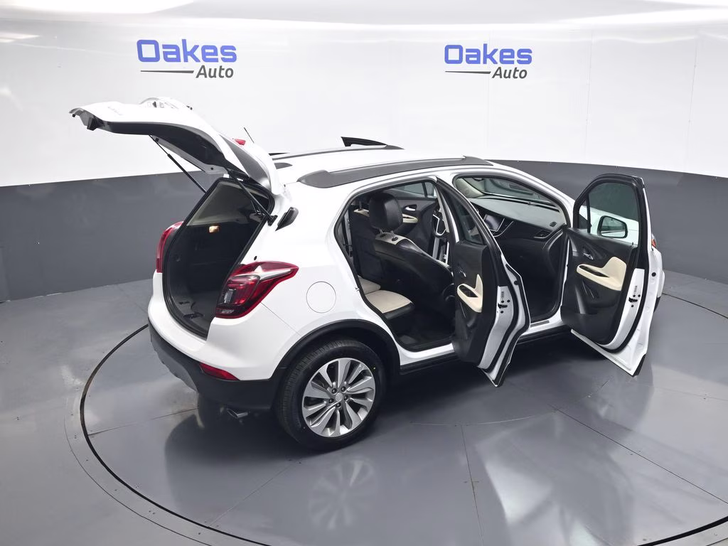 2018 Summit White Buick Encore Preferred FWD SUV