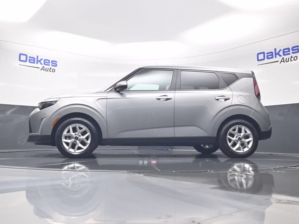 2024 Steel Gray Kia Soul LX FWD Hatchback