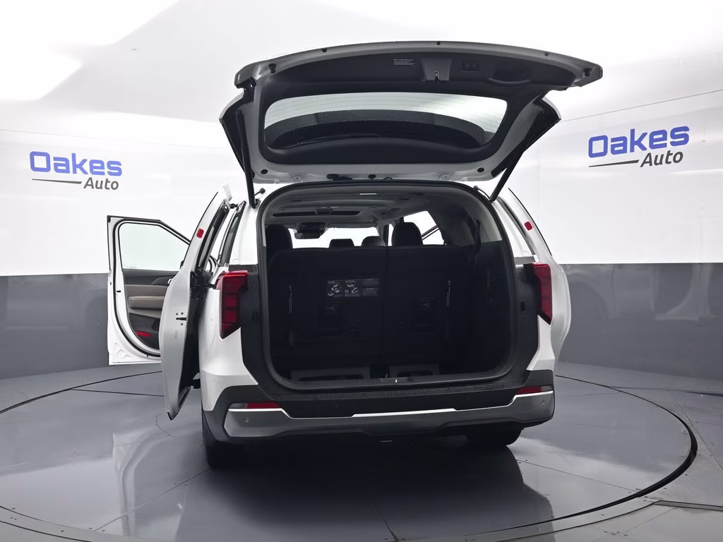 2026 Snow White Pearl Kia Carnival SX FWD Van