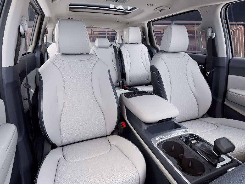2026 Snow White Pearl Kia Carnival SX FWD Van