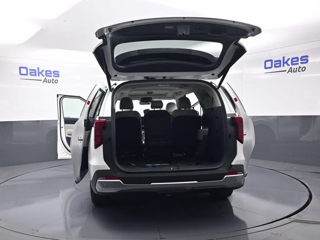 2026 Snow White Pearl Kia Carnival SX FWD Van
