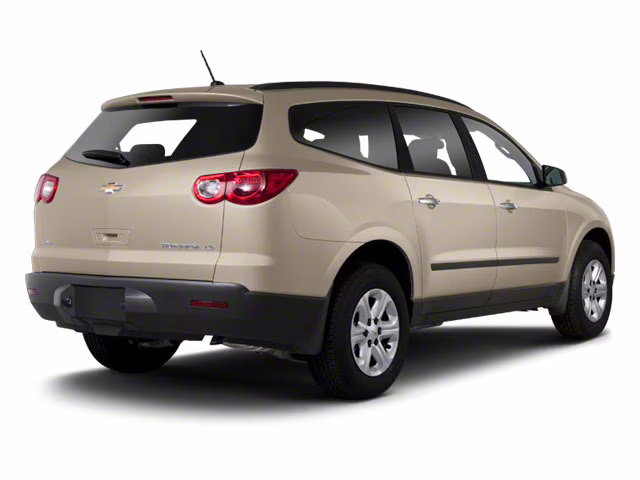 2010 Gold Mist Metallic Chevrolet Traverse 2LT FWD SUV