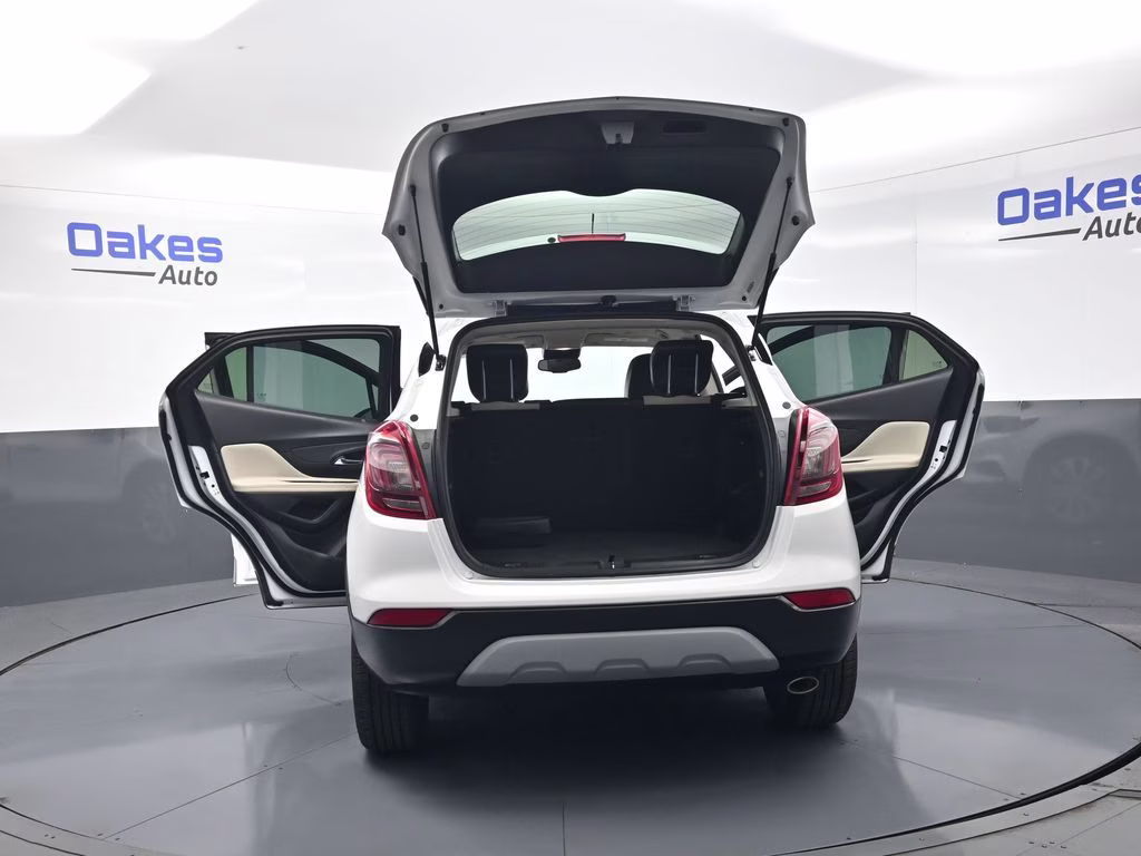 2018 Summit White Buick Encore Preferred FWD SUV