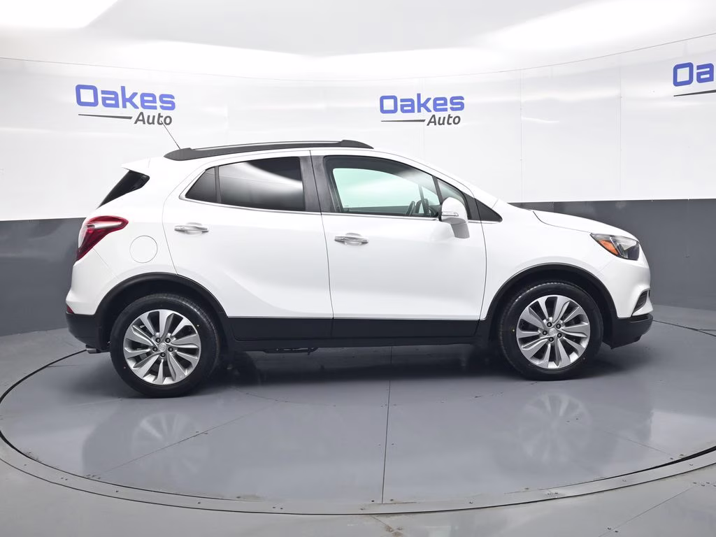 2018 Summit White Buick Encore Preferred FWD SUV
