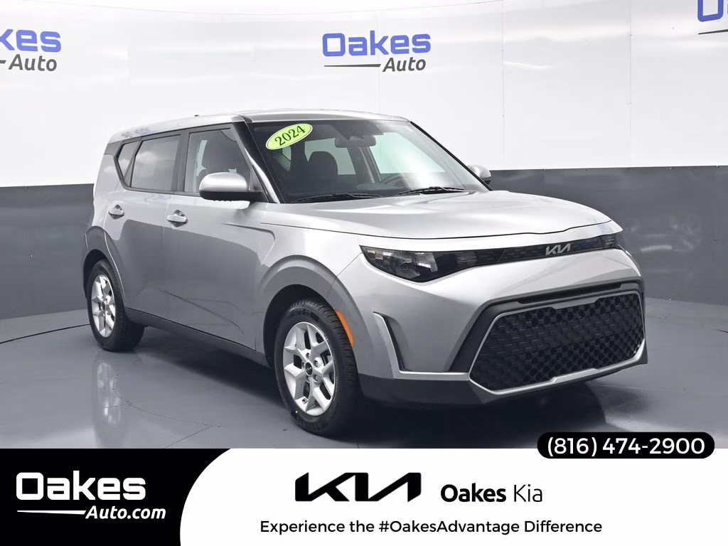 2024 Steel Gray Kia Soul LX FWD Hatchback