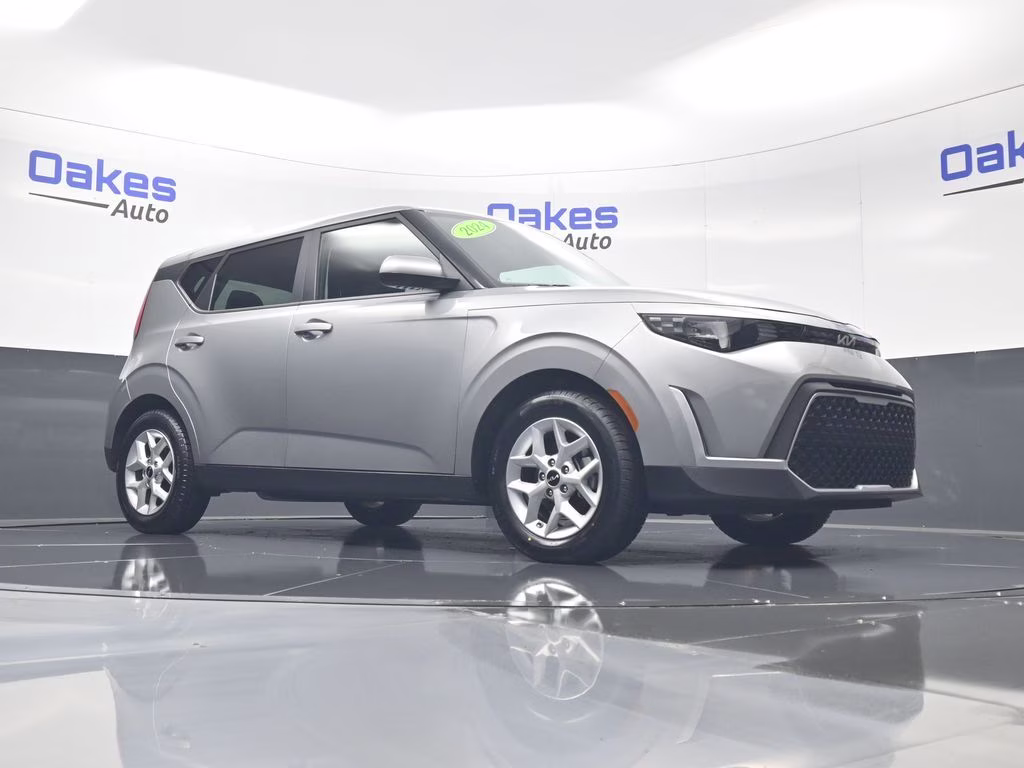 2024 Steel Gray Kia Soul LX FWD Hatchback