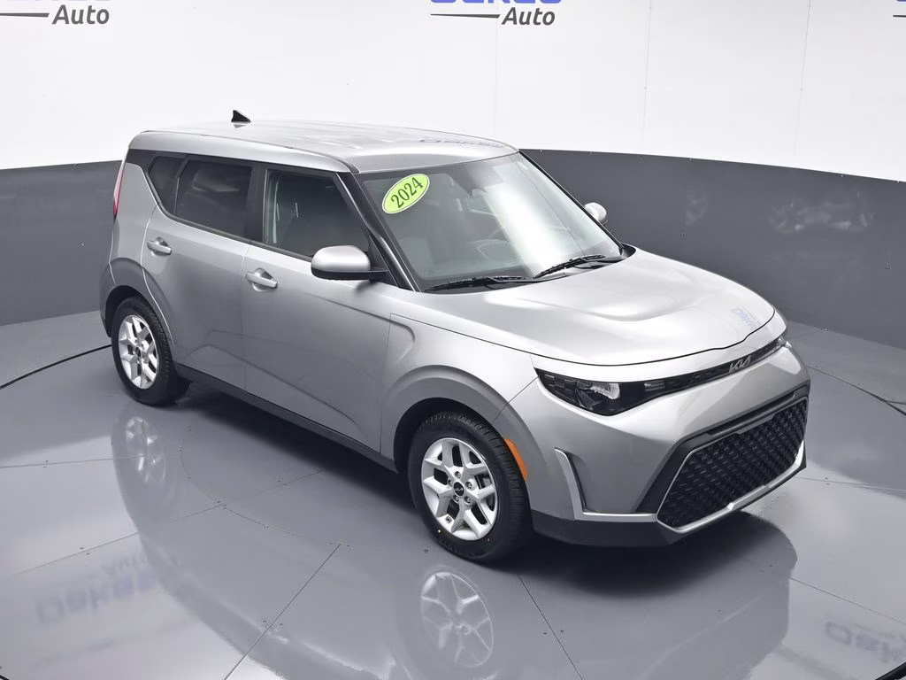 2024 Steel Gray Kia Soul LX FWD Hatchback