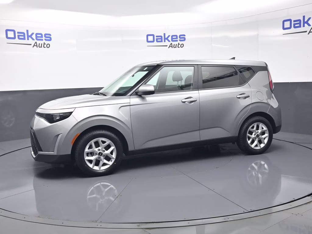 2024 Steel Gray Kia Soul LX FWD Hatchback