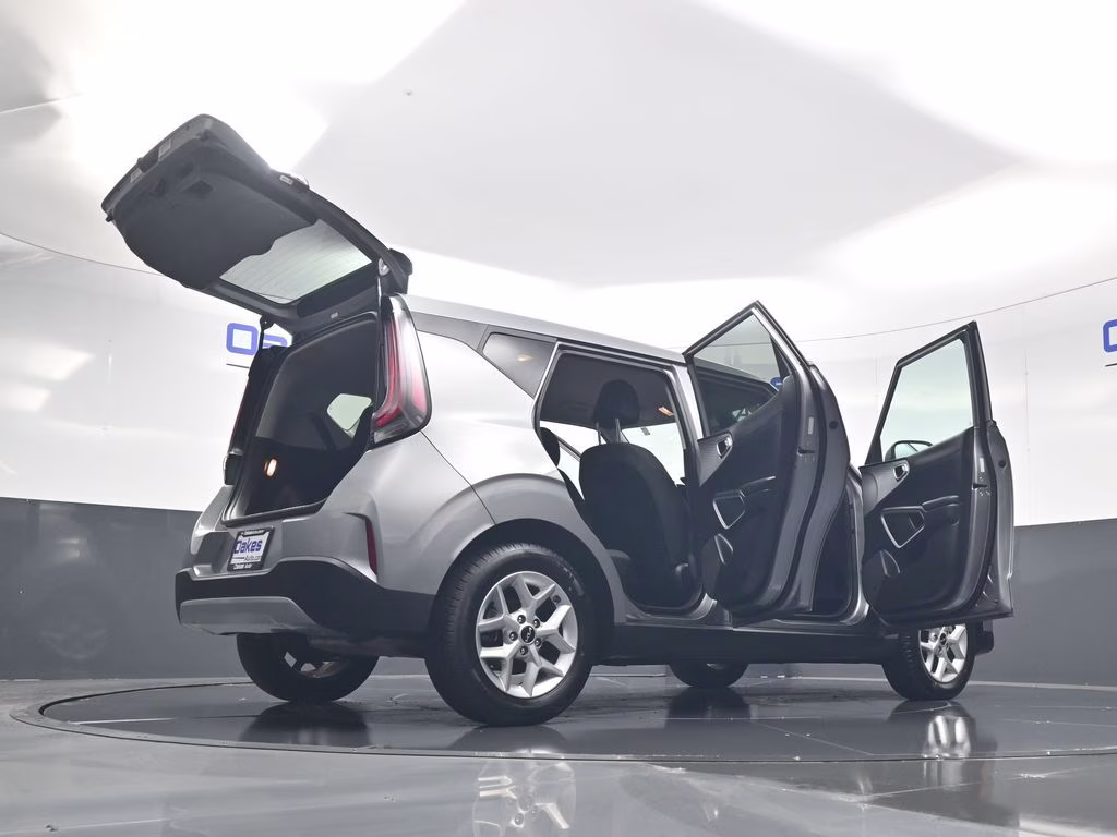 2024 Steel Gray Kia Soul LX FWD Hatchback