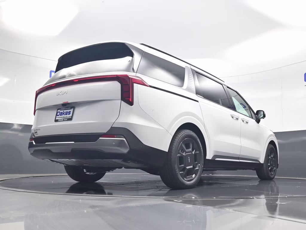 2026 Snow White Pearl Kia Carnival SX FWD Van